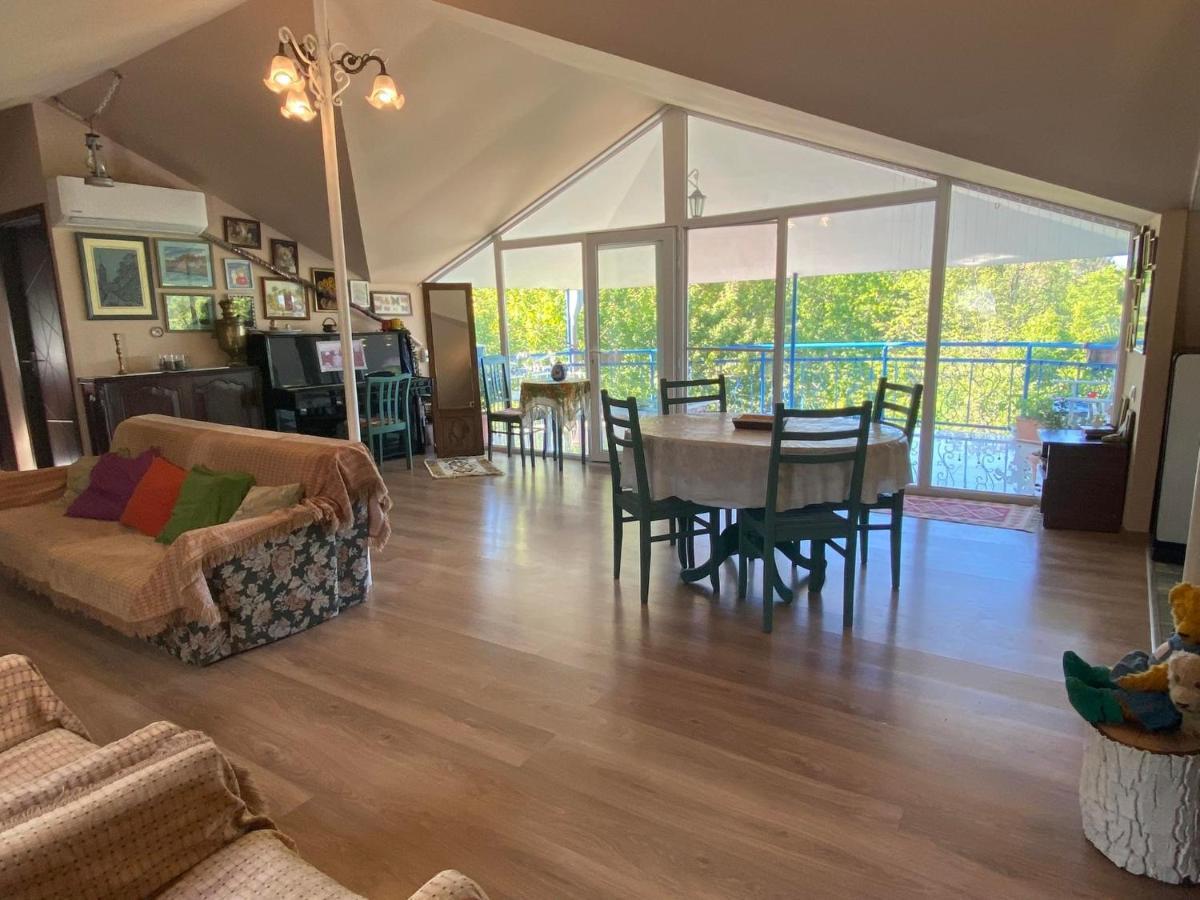 Nino'S Veranda Apartment Telavi Kültér fotó